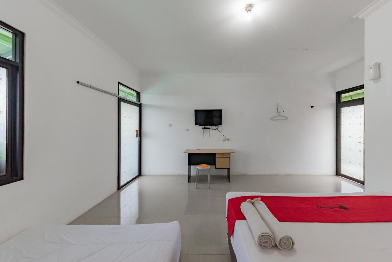 Reddoorz Resort Syariah @ Jaya Tirta Abadi Purwakarta Exterior photo