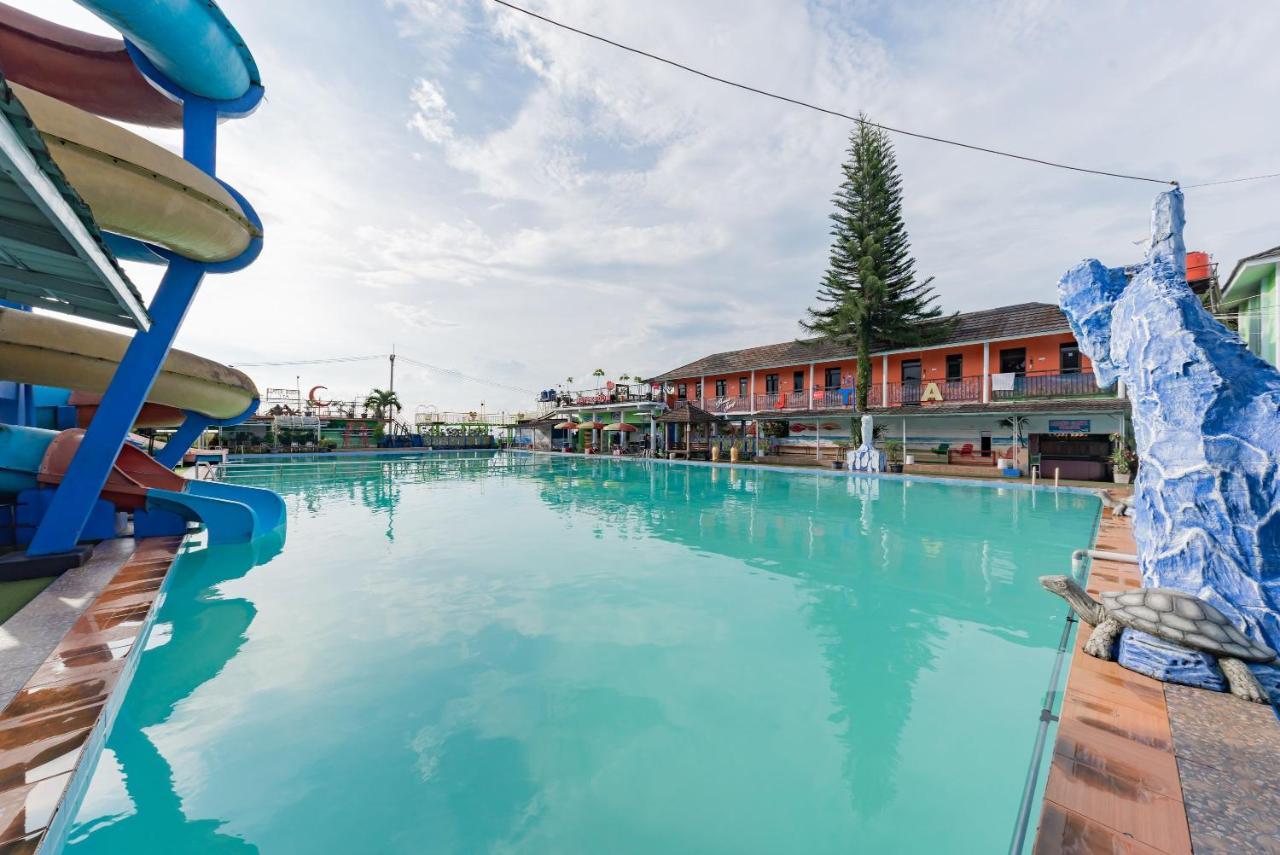 Reddoorz Resort Syariah @ Jaya Tirta Abadi Purwakarta Exterior photo