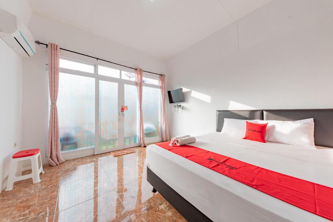 Reddoorz Resort Syariah @ Jaya Tirta Abadi Purwakarta Exterior photo