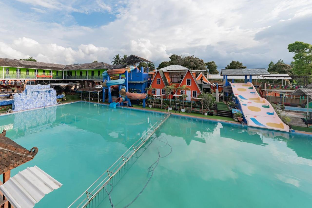 Reddoorz Resort Syariah @ Jaya Tirta Abadi Purwakarta Exterior photo