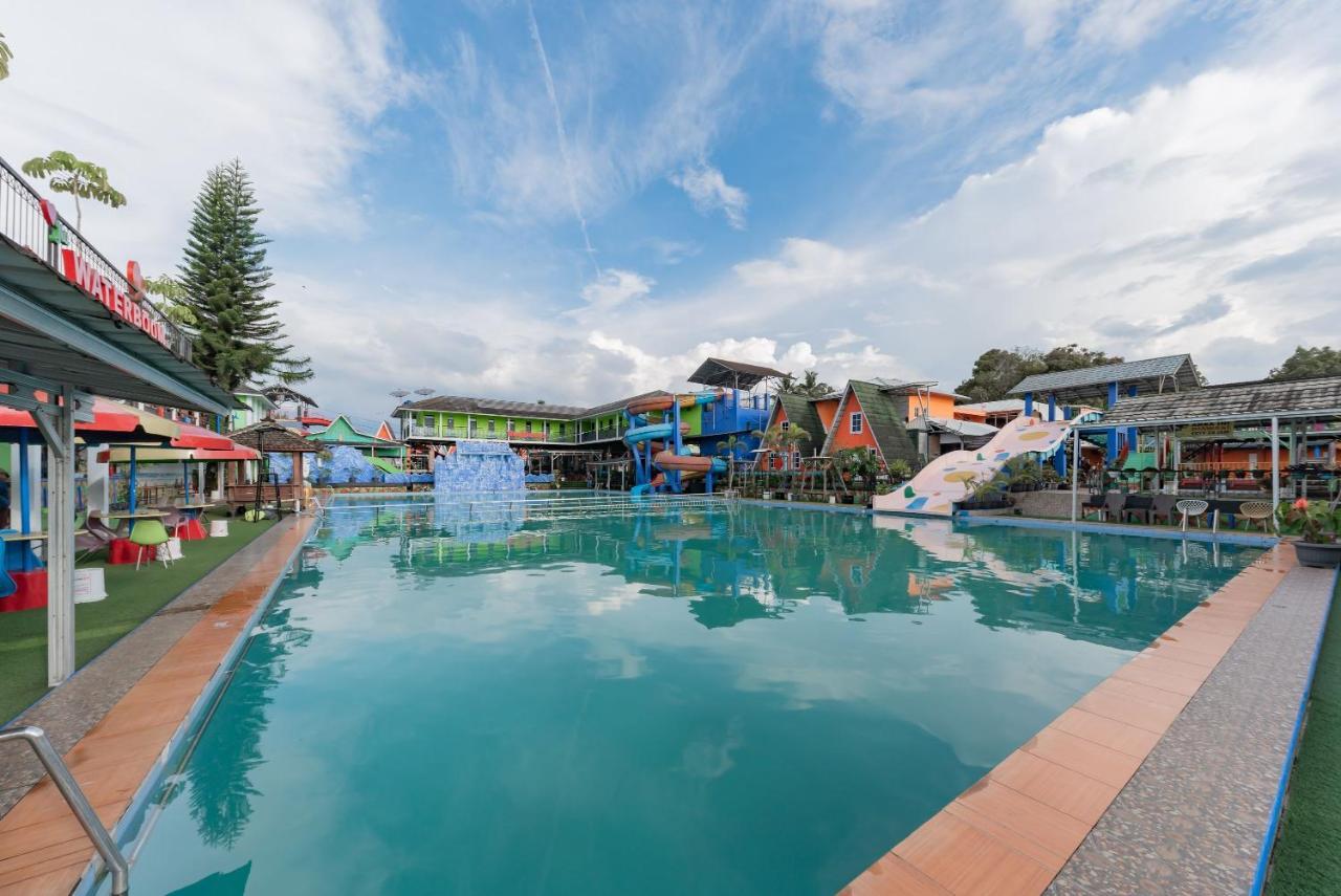Reddoorz Resort Syariah @ Jaya Tirta Abadi Purwakarta Exterior photo