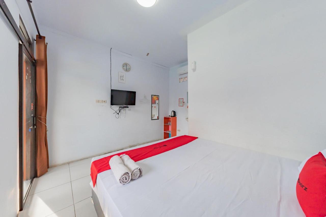 Reddoorz Resort Syariah @ Jaya Tirta Abadi Purwakarta Exterior photo