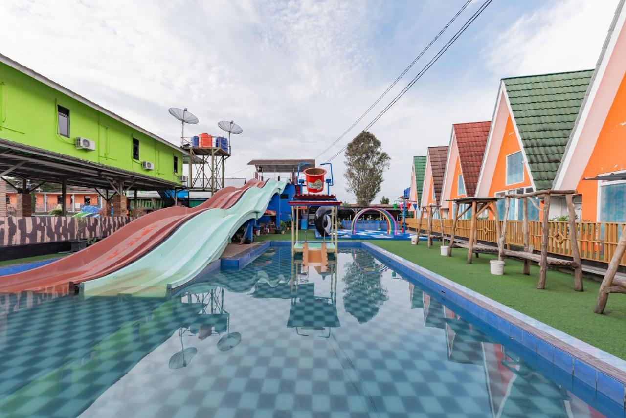 Reddoorz Resort Syariah @ Jaya Tirta Abadi Purwakarta Exterior photo